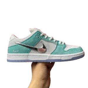 Bunch Of SB Dunks