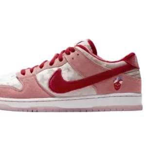 NIKE DUNK SB STRANGE LOVE